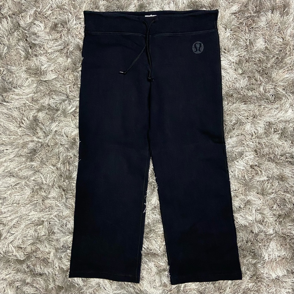 Lululemon Women Black Cotton Lycra Blend Wide Leg Pants. Size 8.